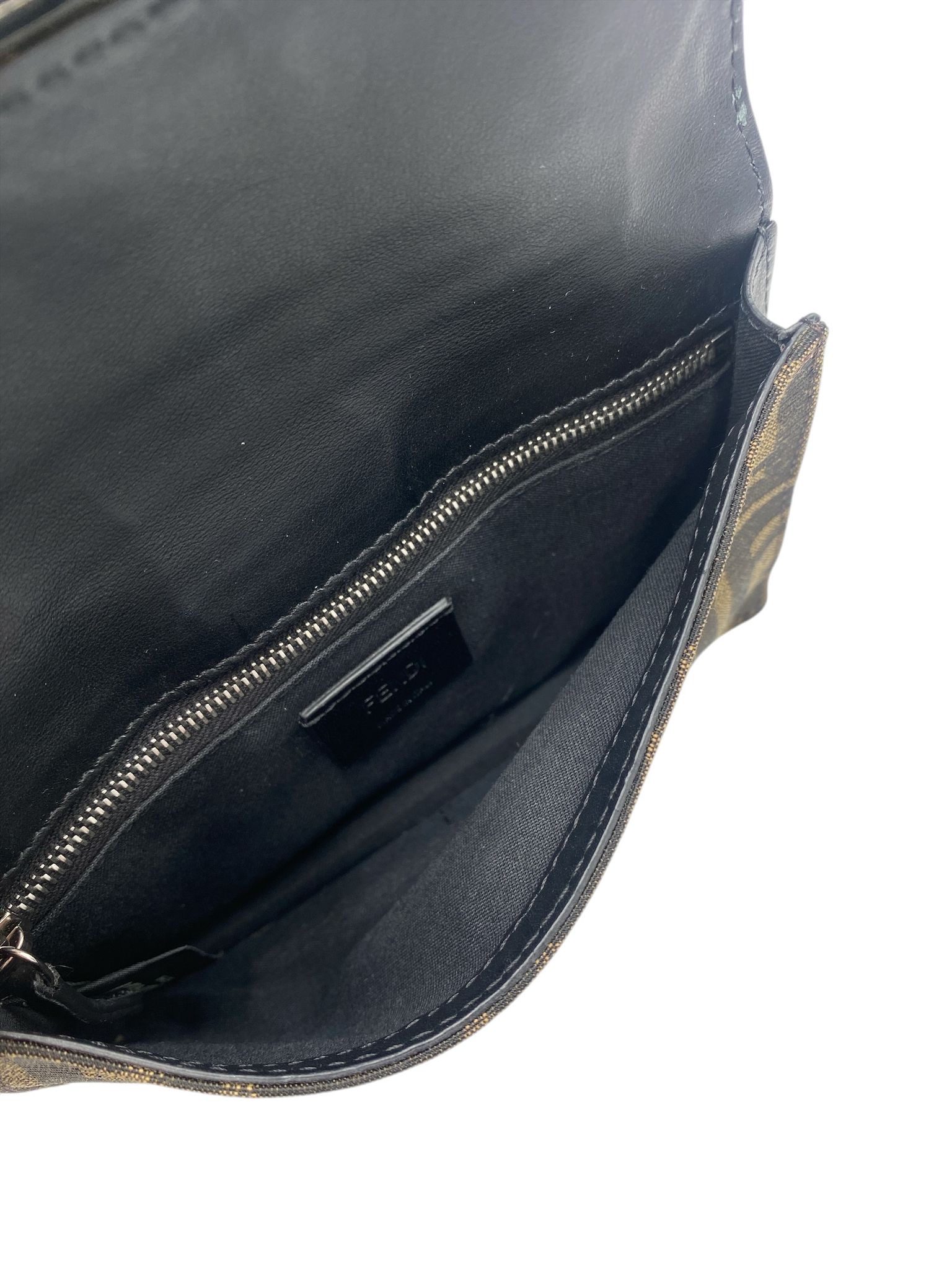 FENDI FLAP CROSSBODY BAG ZUCCA CANVAS SMALL - immagine 3