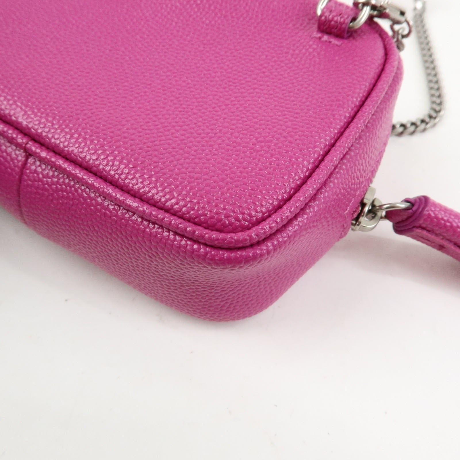 Saint Laurent Monogram Baby Lou Camera Bag Pink - immagine 12