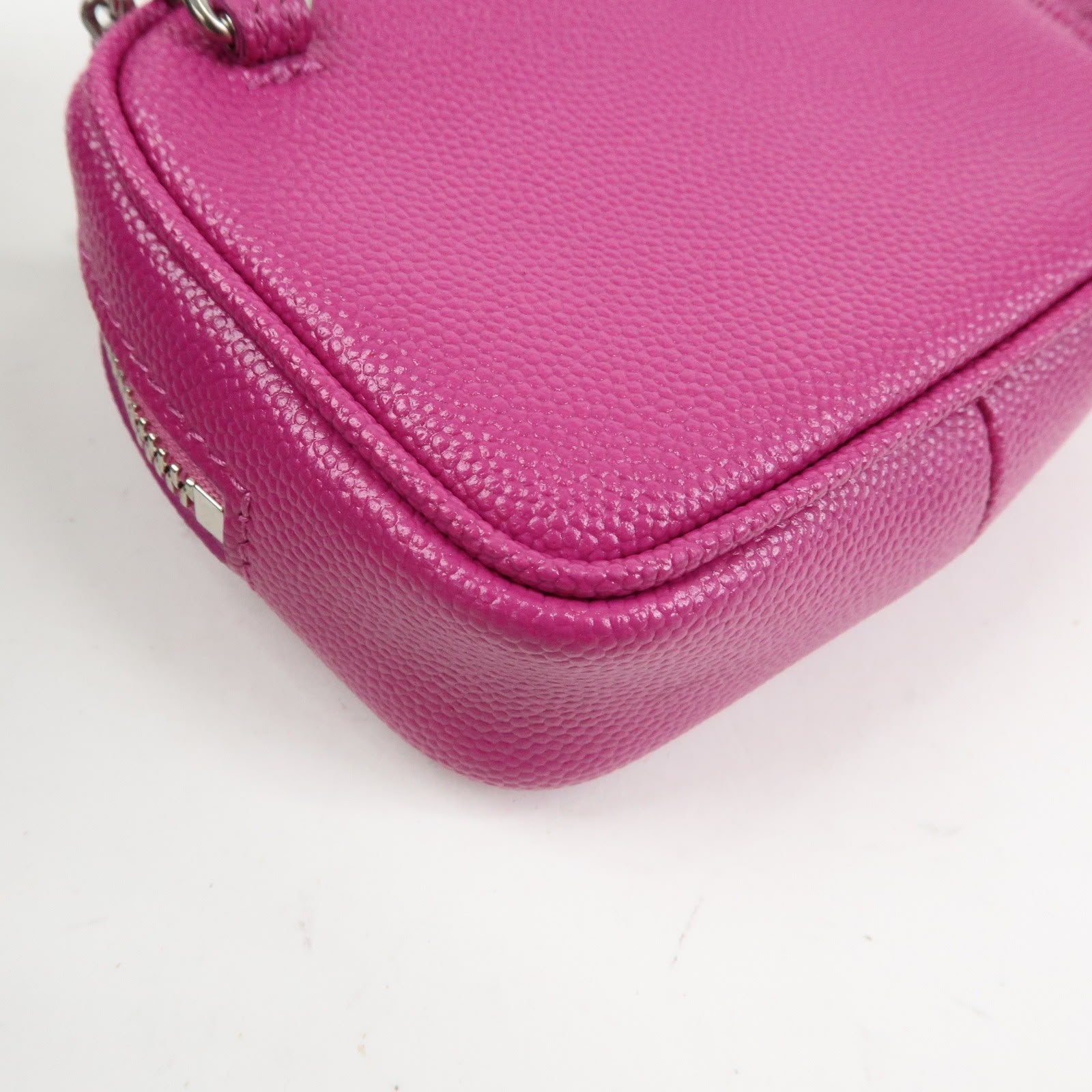 Saint Laurent Monogram Baby Lou Camera Bag Pink - immagine 4